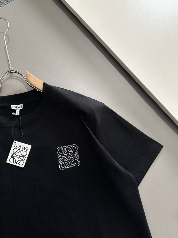 ブランドTシャツ側面デザイン